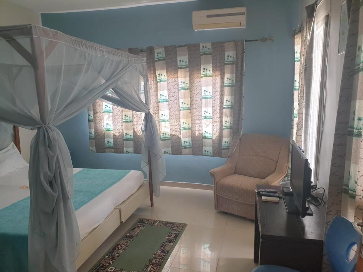 Fadu'Gh Villa Somone Exterior photo